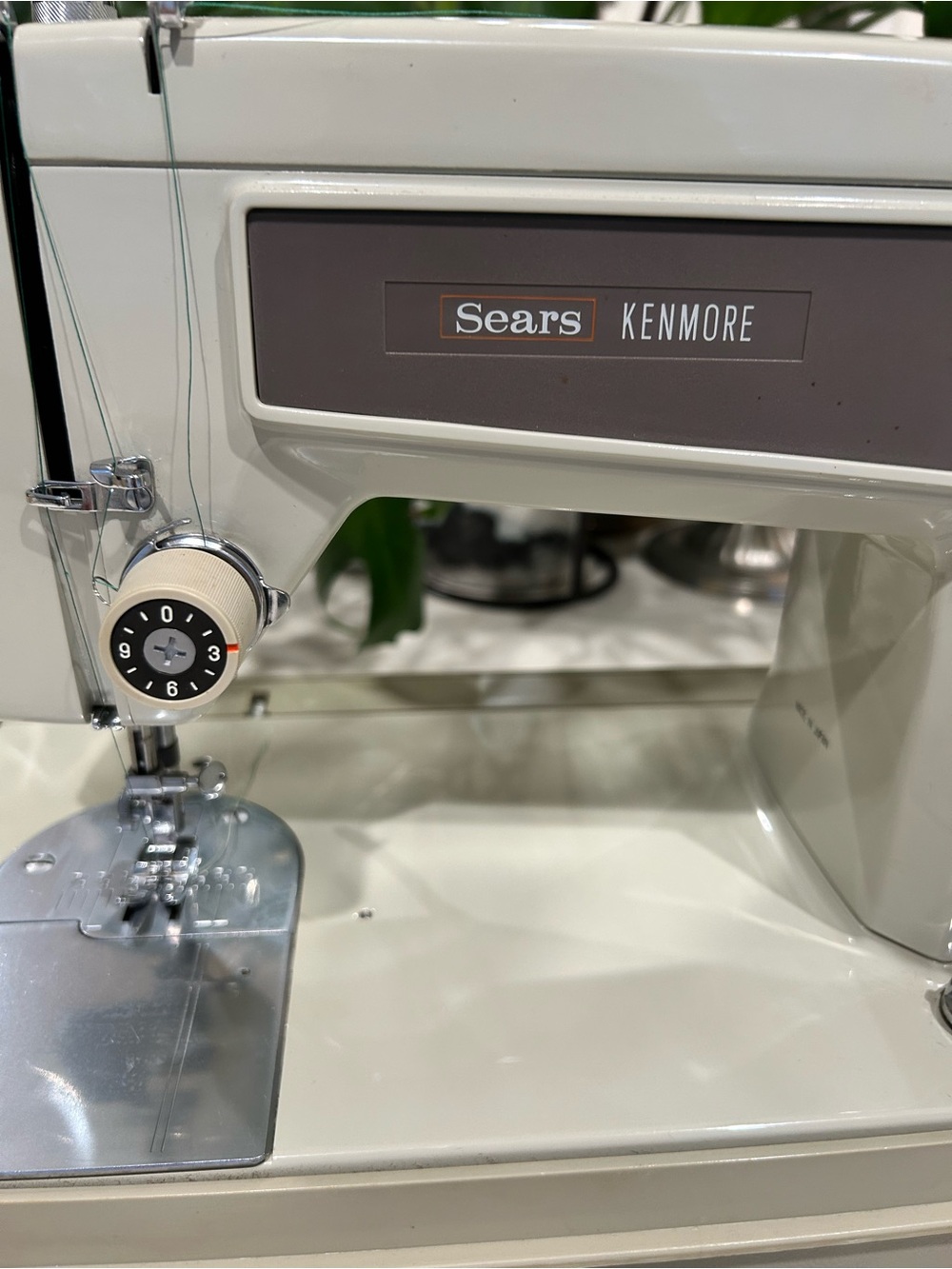 Vintage Sears Kenmore 1430 Zig-Zag Sewing Machine Cream Heavy Duty Serviced